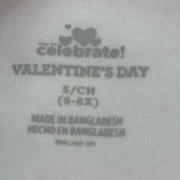 Celebrate Valentine’s Day Girl’s Graphic Shortsleeved Tee Size Small (6-6X) NWOT - Picture 3 of 3